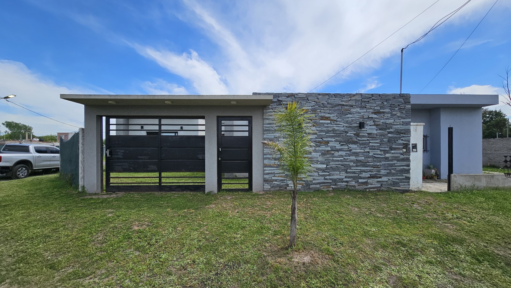 **u$s 75.000.-** (SOLO HASTA EL 30 de ABRIL) - Casa de 4 amb con parque y pileta, NUEVA, Lote propio - Benigno Cal 600 - Tristan Suarez - Ezeiza