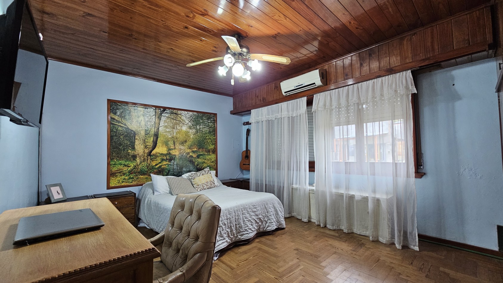 **u$s 80.000.-** Casa en venta sobre lote propio en esquina sobre Palma de Mallorca al 3800 - Quilmes.-