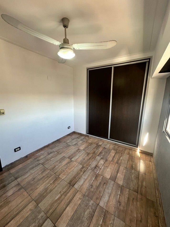 **$550.000.-** - Dpto. 2 Amb. en ALQUILER - Av- Hipolito Yrigoyen al 6300.- Remedios de Escalada