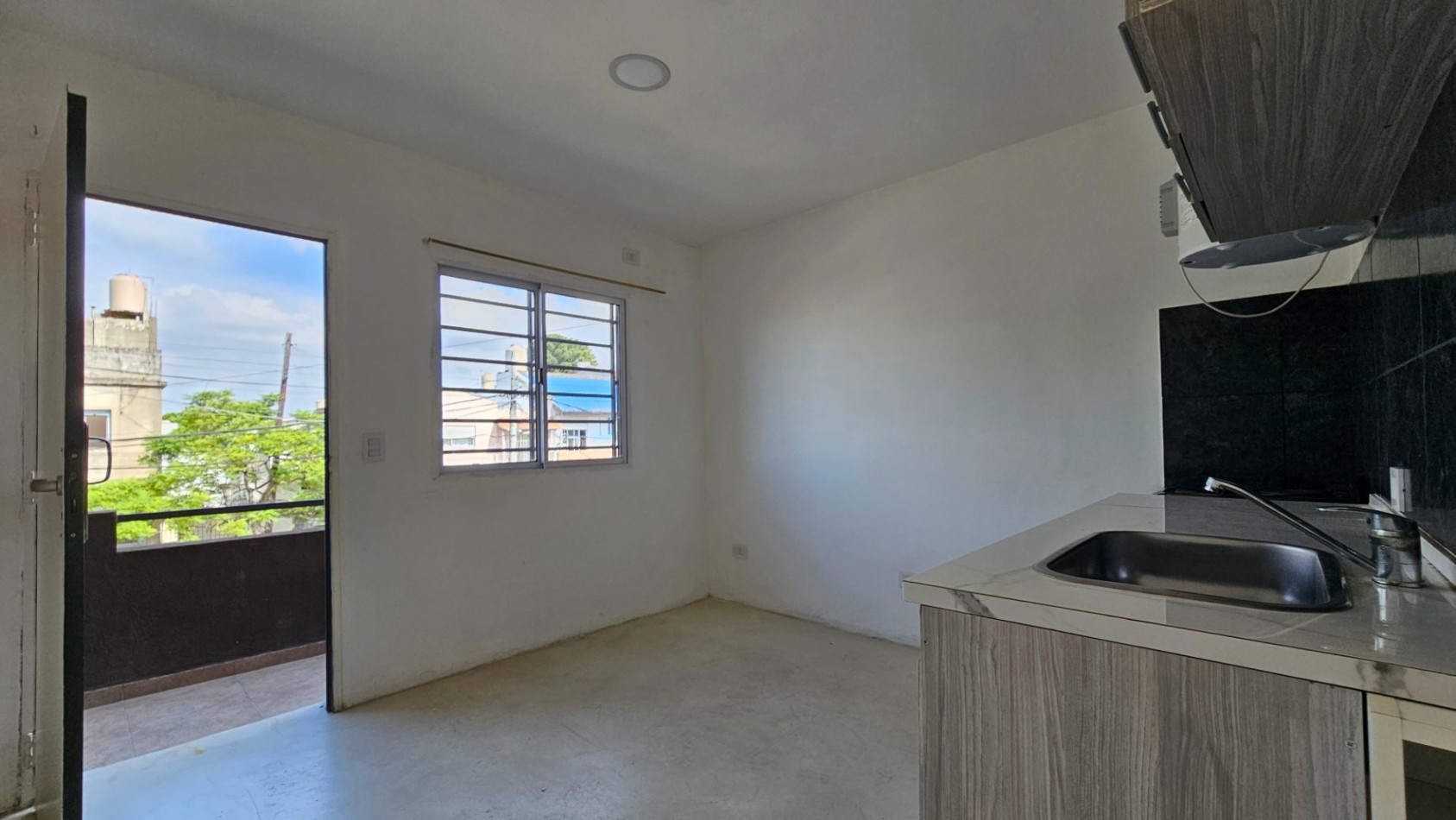 **$ 420.000 x mes SIN EXPENSAS** - ALQUILER Departamentos de 2 ambientes disponibles al frente - MOLINEDO AL 2700