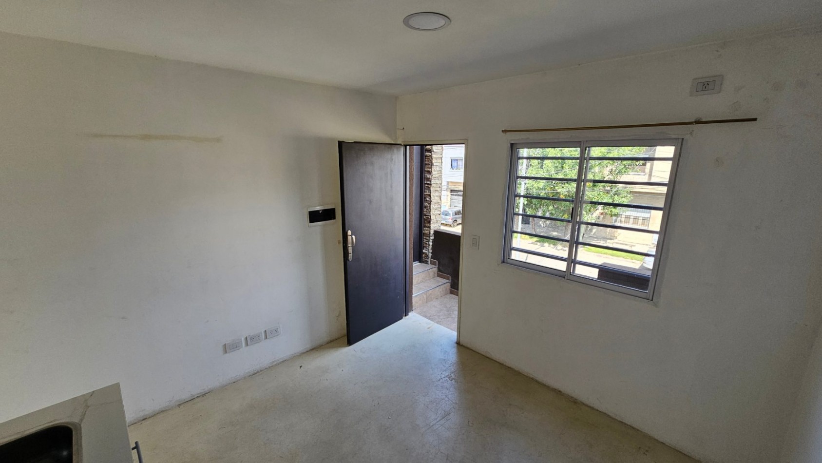 **$ 420.000 x mes SIN EXPENSAS** - ALQUILER Departamentos de 2 ambientes disponibles al frente - MOLINEDO AL 2700