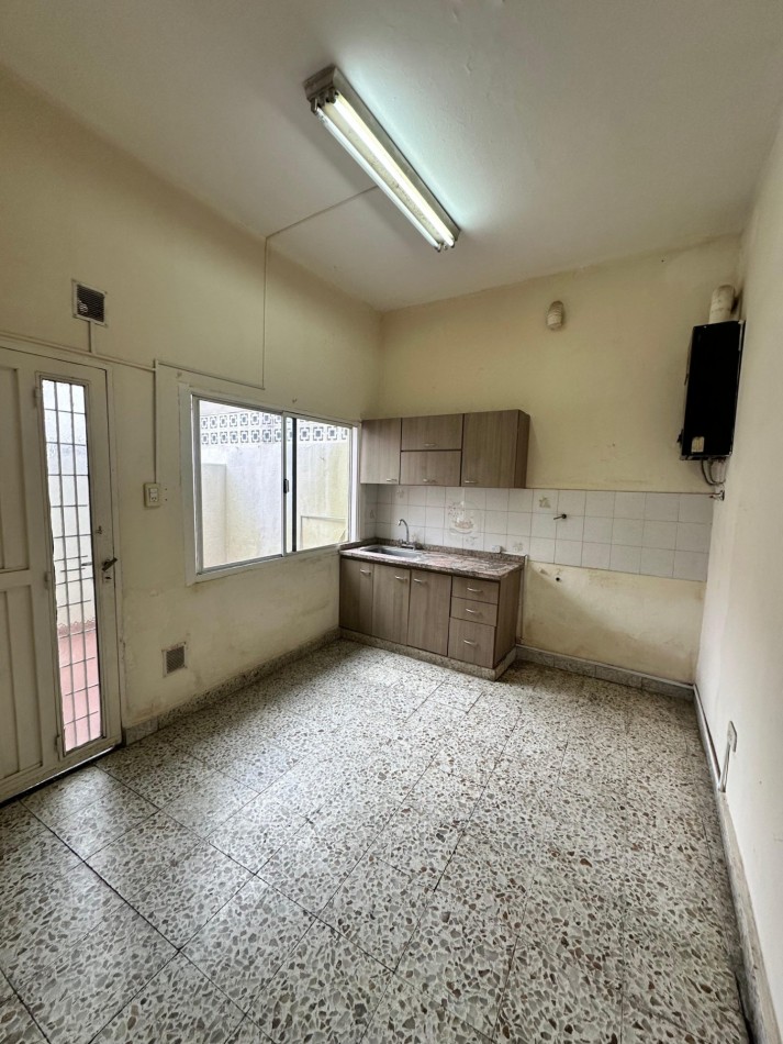 PH AL FRENTE 2 AMB. C/PATIO EN ALQUILER SIN EXPENSAS¡¡ - SANTIAGO DEL ESTERO 1500 - LANUS OESTE