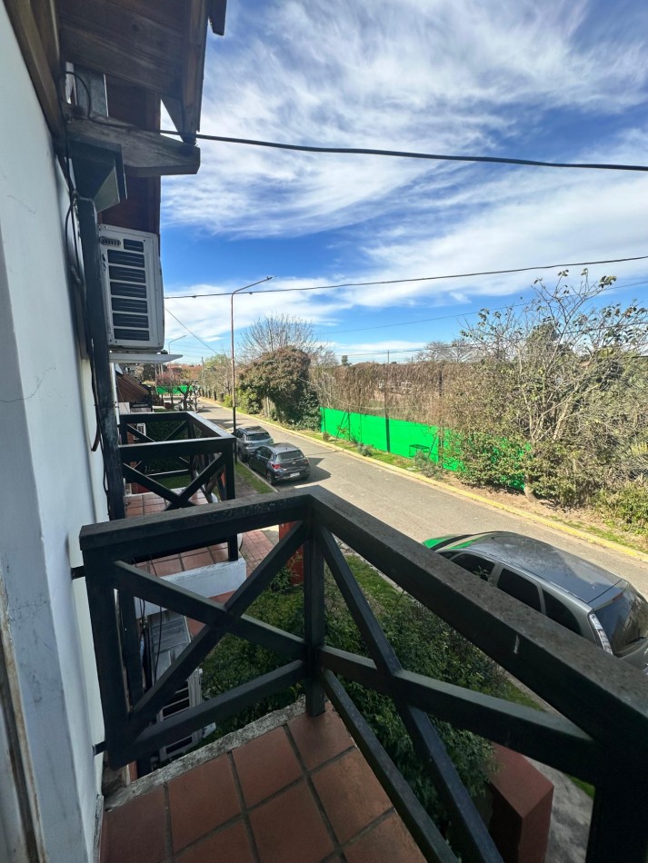 Casa en Venta de 4 Ambientes S/ lote 210 m2 en Barrio Cerrado Los Robles - Burzaco