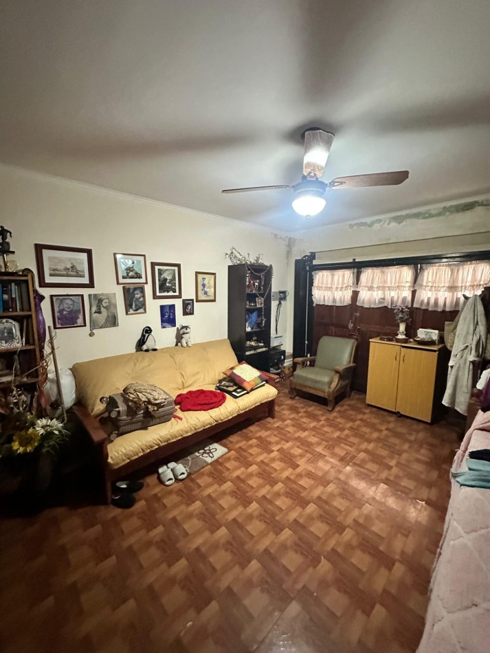 Venta en Block: Dos Casas en un Lote en Excelente Ubicacion - Apto Credito S/lote 8,66 x 17 m2 Aprox. - Diego Maradona 2424 - Lanus Oeste