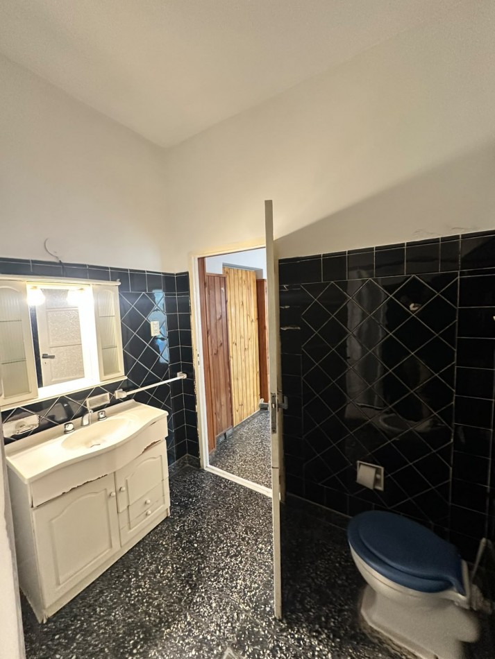 Departamento Interno Por Pasillo 2 Amb. con Patio Compartido en Alquiler - Moreno 2300 - Lanus oeste