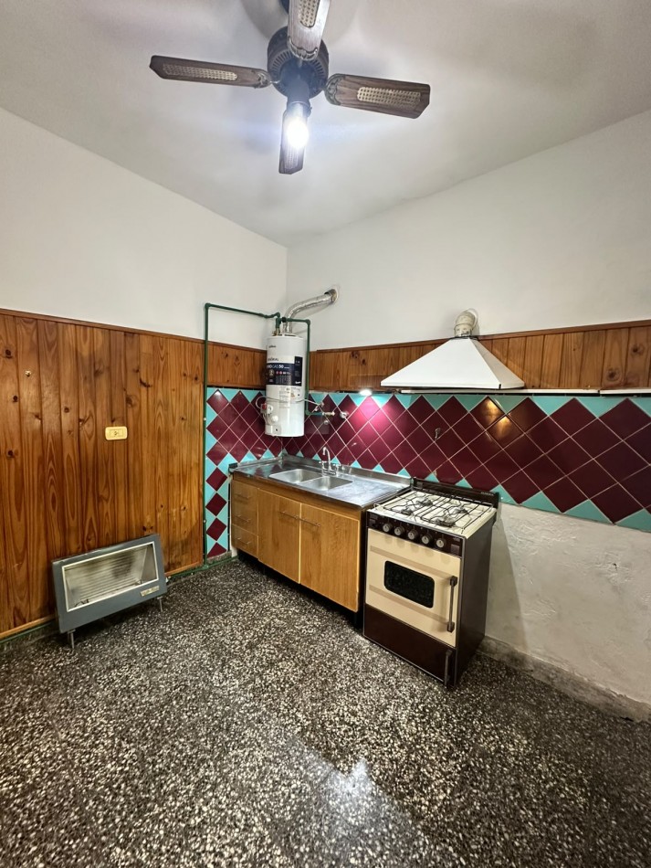 Departamento Interno Por Pasillo 2 Amb. con Patio Compartido en Alquiler - Moreno 2300 - Lanus oeste