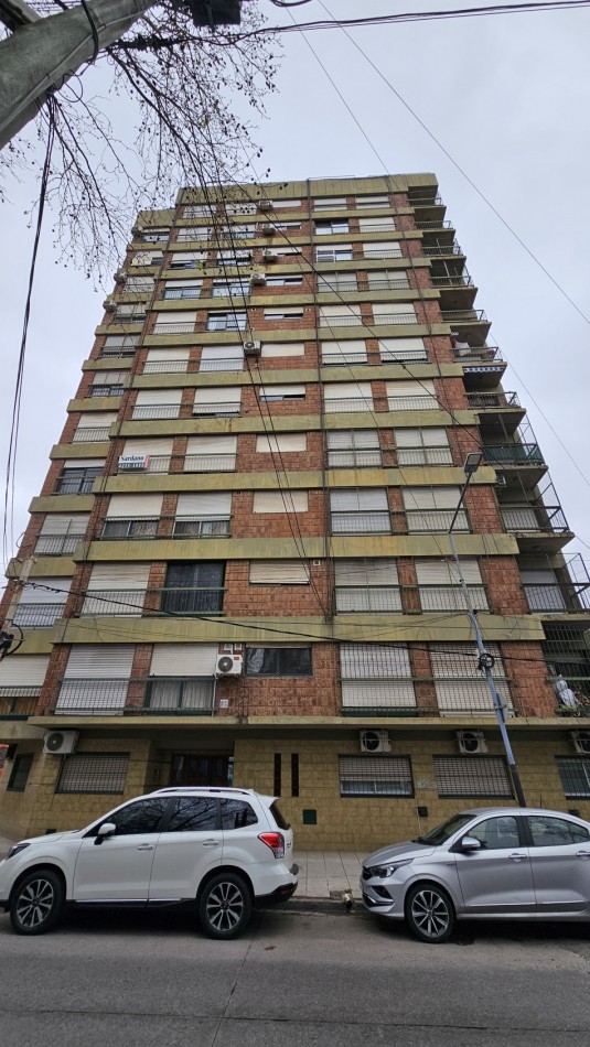 *U$S 137.000* Dpto 3 amb. C/balcon en venta - M. Brin 2800 - LANUS CENTRO
