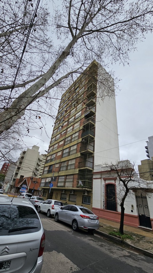 *U$S 137.000* Dpto 3 amb. C/balcon en venta - M. Brin 2800 - LANUS CENTRO