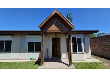U$S 54.900 (Financiamos el 40% privado) - Casa de fin de semana - LAS FLORES a 190 km de Bs. As