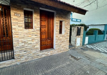 **$240.000.-** Monoambiente al frente en Alquiler - EXCLUEYENTE UNA SOLA PERSONA - Balcarce 800 - Lanus