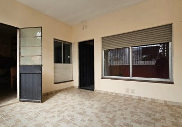 **u$s 49.900.-** - Dpto. 3 Amb. Al Frente - 1er Piso x Escalera - Lituania 2865 - Remedios de Escalada - Lanus