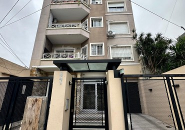 HERMOSO DEPARTAMENTO 2 AMBIENTES EN ALQUILER - ALCORTA AL 400 - LANUS